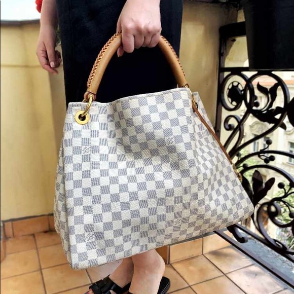 Auth Louis Vuitton Artsy MM Damier Azur! - Picture 2 of 15